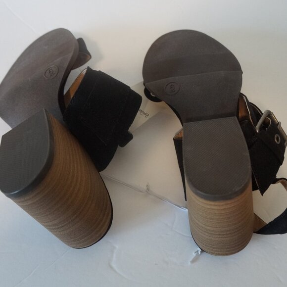 Universal Threads Black Sandals Heels Sling Back Matti Buckle Womens Size 6 - Picture 5 of 5